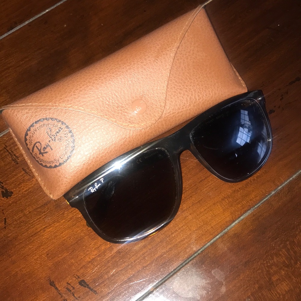 Ray ban sun glasses